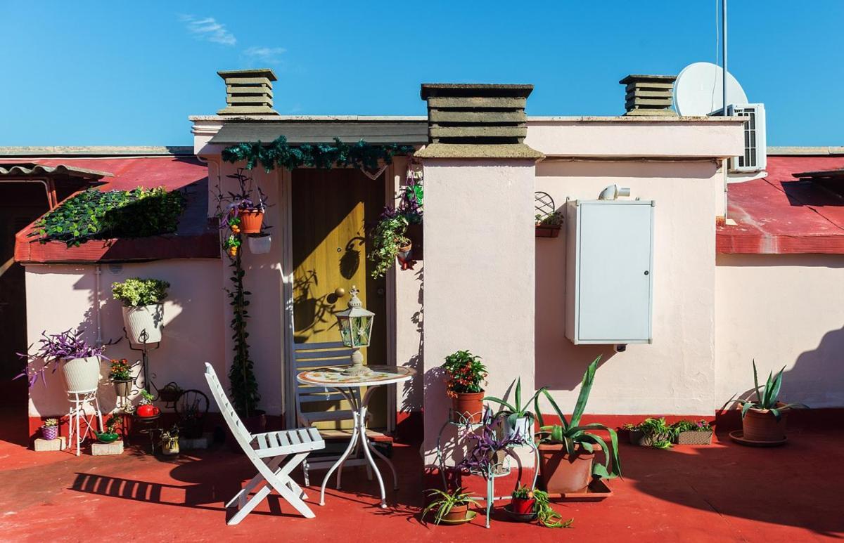 Apartment La Casina On The Roof - *